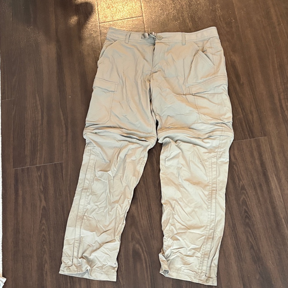 Men's Casual Cargo Pants in Light Khaki